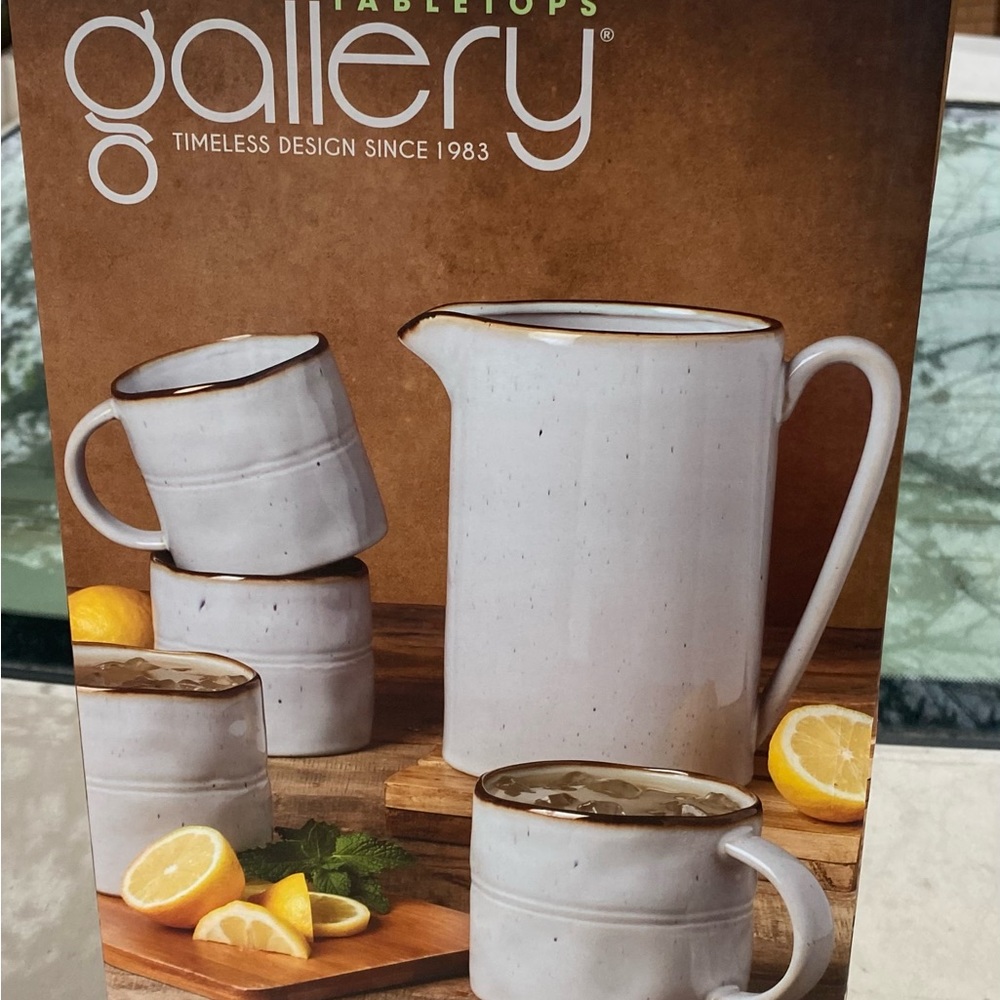 Elise Brand 
Deluxe Stoneware Casserole Dish With Lid
PFOA AND PTFE FREE